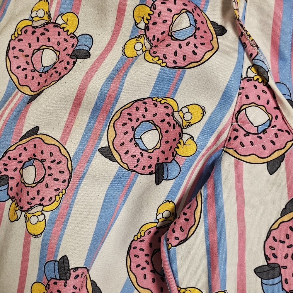 Homer Simpson Donut Shorts 🍩 - Picture 2 of 10